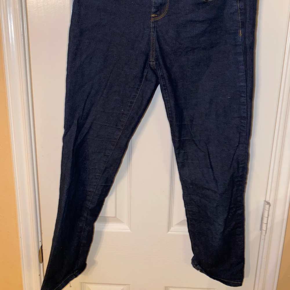 Blue jean capri